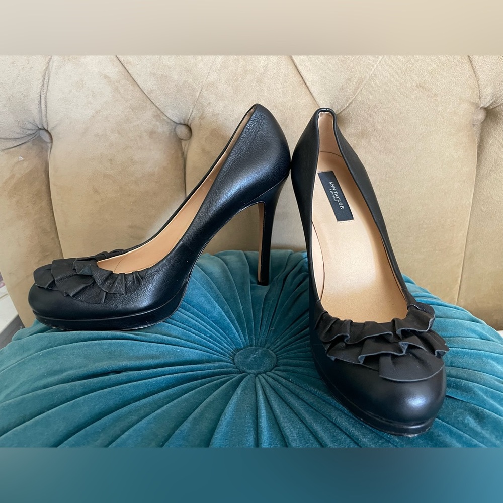 Ann Taylor Black Leather Platform Heels - Size 7 - Like New!